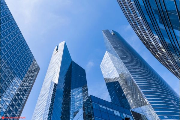 Buildings of Canadian banks, credit unions, and trust companies